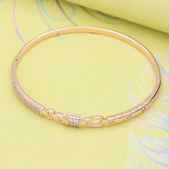Elegant Rose Gold Bangle with Sparkling Crystal Detailing, XPBL0512 - Picture 2 of 12